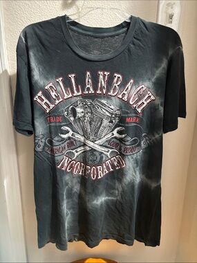 Hellanbach Incorporated Graphic Tee S